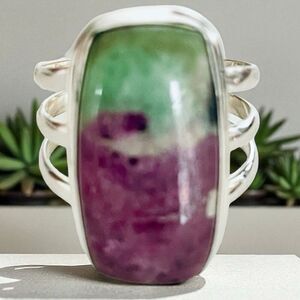 NWT Gorgeous .925 Size 8 Sterling Silver Ruby Zolsite Purple Green 3 bands Ring.
